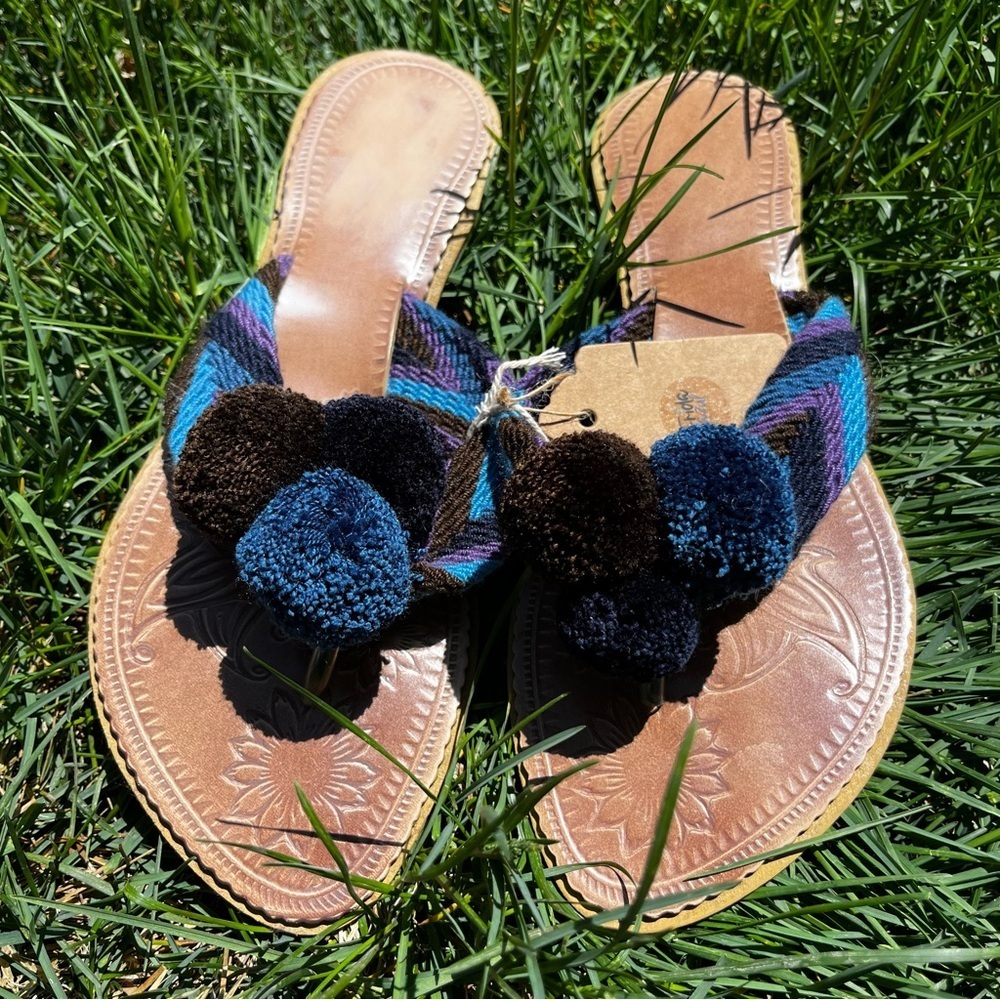 Colorful4U Katico pom-pom handmade leather sandals size 7.5
